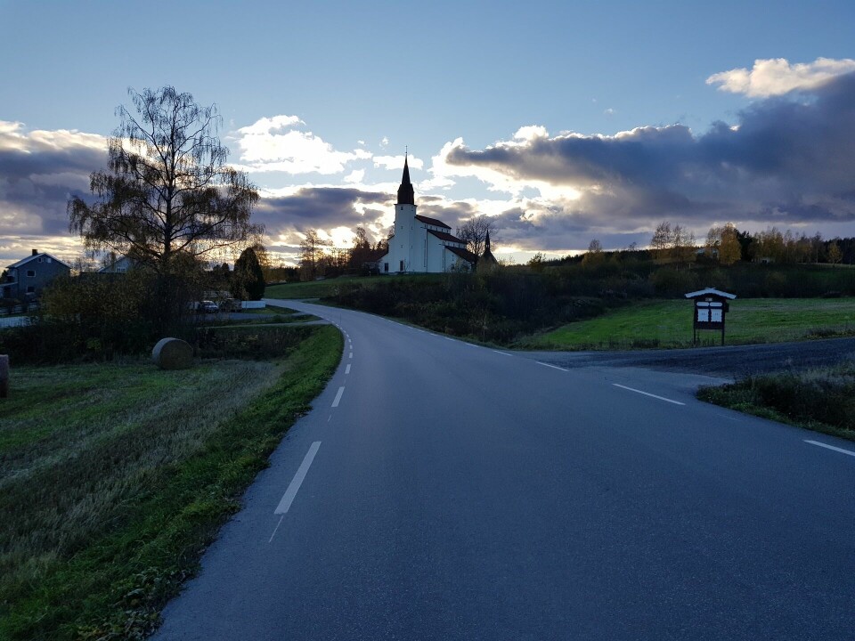 Snøkuten-start på sommerføre i Veldre Veldre kirke.jpg