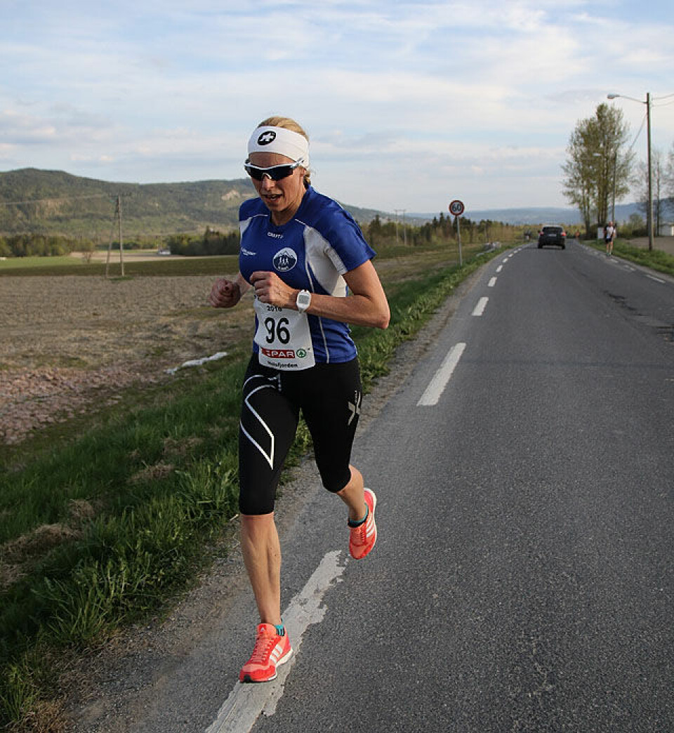 Løyperekord av Øystein Mørk i Kanada Rundt 12km_Helen_Grot_1km_maal_IMG_6526.jpg