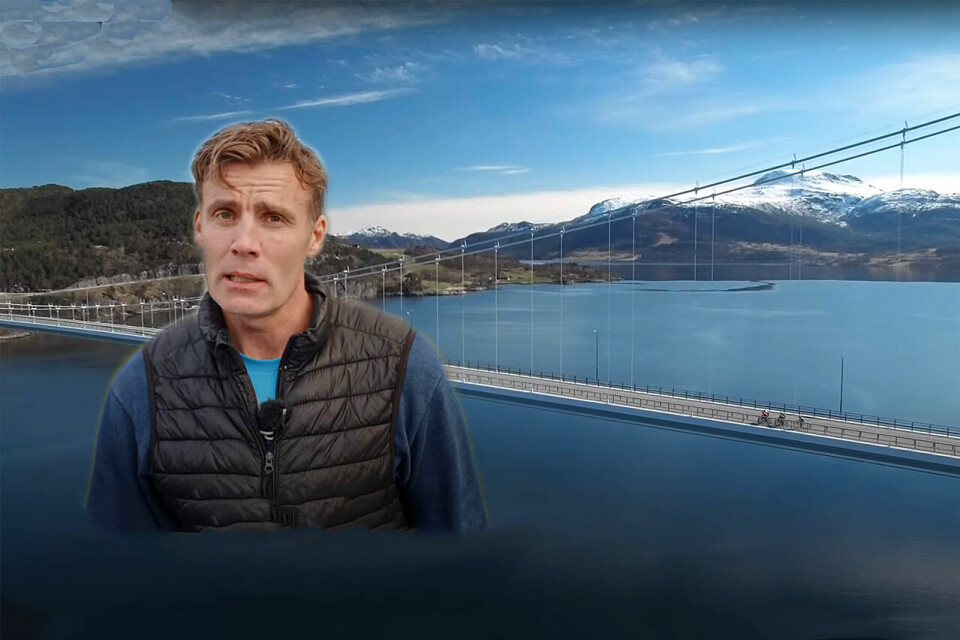 Knut Anders Fostervold har en lidenskap for kondisjonsidretter og han har bak seg en karriere på høyt nivå innen både fotball, sykling og triatlon. Nå inviterer han ungdom til en egen Kondis-linje på folkehøgskolen han underviser på. (Fotomontasje: Arne Dag Myking, foto fra skolens sider). Knut Anders Fostervold har en lidenskap for kondisjonsidretter og han har bak seg en karriere på høyt nivå innen både fotball, sykling og triatlon. Nå inviterer han ungdom til en egen Kondis-linje på folkehøgskolen han underviser på. (Fotomontasje: Arne Dag Myking, foto fra skolens sider).