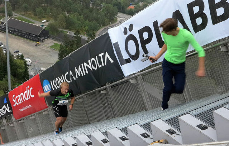 315 til topps i Holmenkollbakken i Kollen Opp 640_Filming_AktivforEpilepsi.jpg