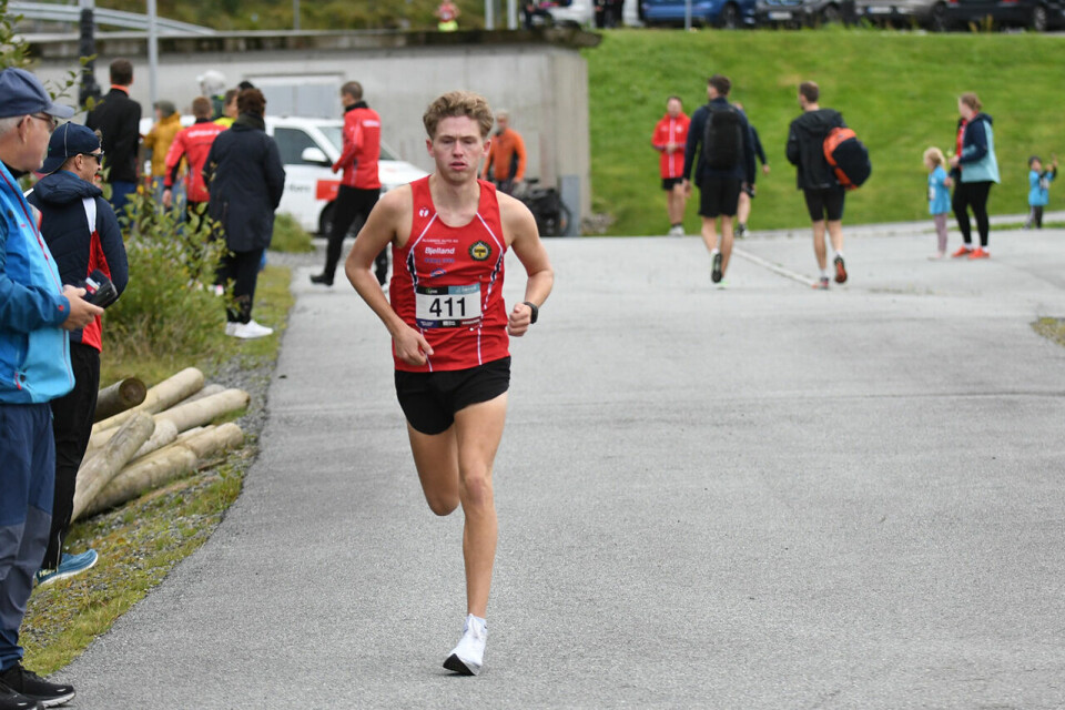 Gjesdalmilå ble en festdag for løpeglade 5-km-vinner-bib-411-underveis.jpg