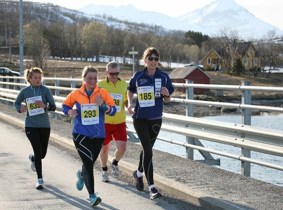 Løyperekord av Thorbergsen på Håkøya Halvmaraton ukike løpere.jpg