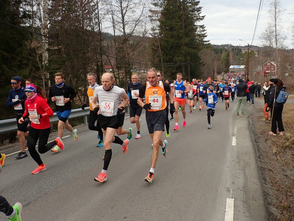 Flott vårdag på Åbogen med 774 deltakere i det 41. Baksjøløpet 5 flere løpere.JPG