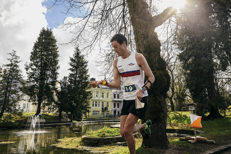 Karl Fremstad er orienteringsløperen som mer enn gjerne deltar i gateløp Sprintløp_Nygårdshøyden_Foto_Jonatan Rosengren Drake.jpg
