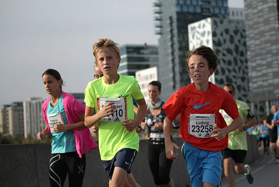 Oslo Maraton: Trippel Tjalve på 10 km Tid_55.10_Alexander_Schuessler_o_Ludvik_Bostad_50.09_IMG_5033.jpg
