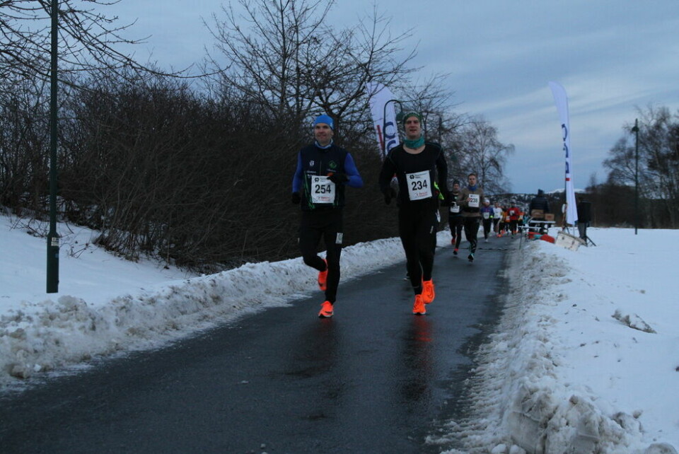Ålesund Nyttårsmaraton på vinterføre Maraton_starten_Lausund_Vik