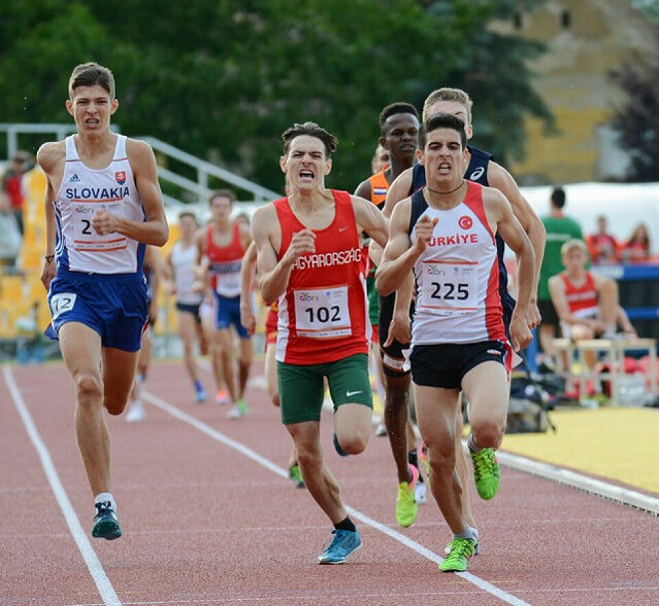 11. plass til Hans-Magnus Haukøy på 1500 m i EYOF 1500_innspurten.jpg