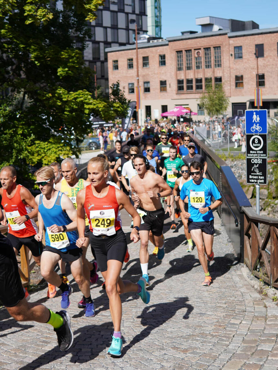 Over 600 er påmeldt Christian Frederik-løpet i Moss start.jpg