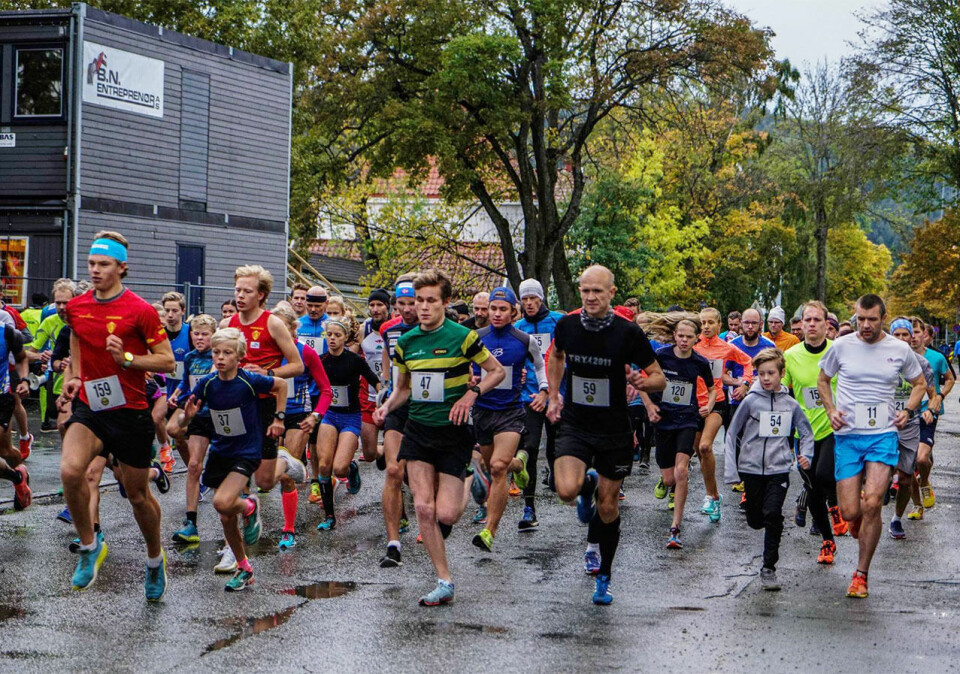 Høstlig vær da Nidarø Rundt åpna Trøndersk Vinterkarusell TV_starten_5km.jpg
