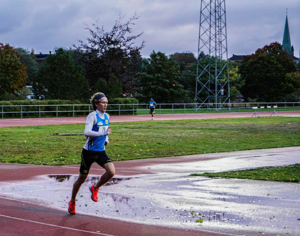 Høstlig vær da Nidarø Rundt åpna Trøndersk Vinterkarusell TV_Erlend_Gjerdevik_Soertveit_vinner_5km.jpg