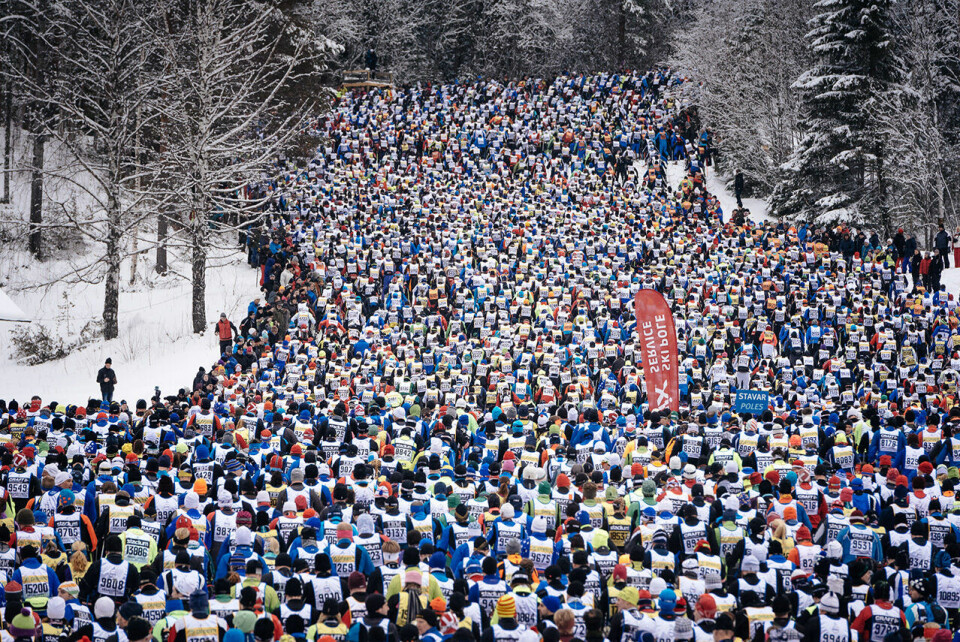 Den første bakken i Vasaloppet kan være en tålmodighetsprøve, ikke minst for de som starter et stykke bak i feltet. (Foto: Visma Ski Classic) Den første bakken i Vasaloppet kan være en tålmodighetsprøve, ikke minst for de som starter et stykke bak i feltet. (Foto: Visma Ski Classic)