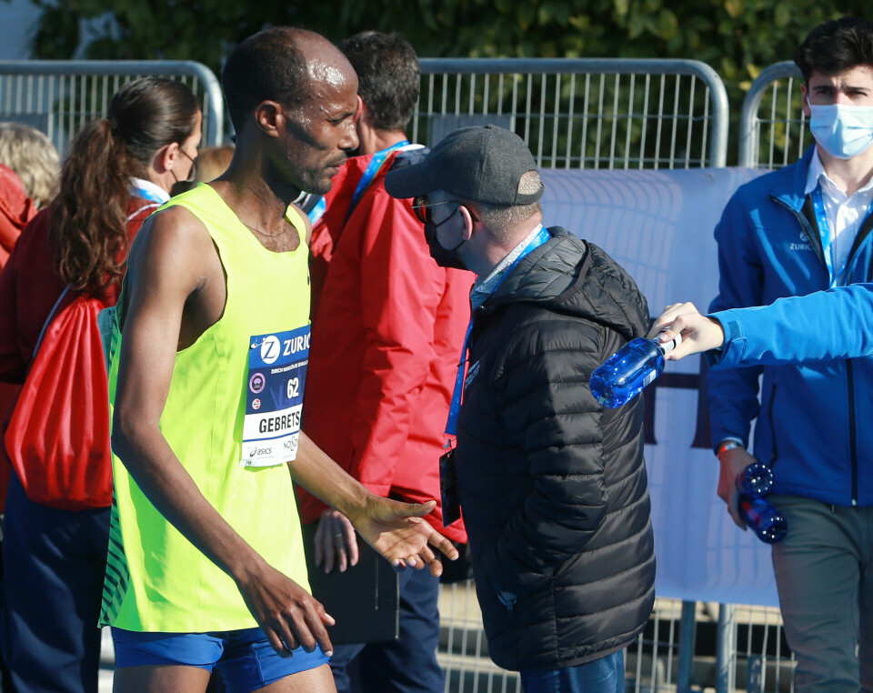 Sevilla Marathon - noen satte pers og andre sprakk og klarte ikke EM/VM-kravet Weldu_N_Gebresadik_i_maal_AZ3T7289.jpg