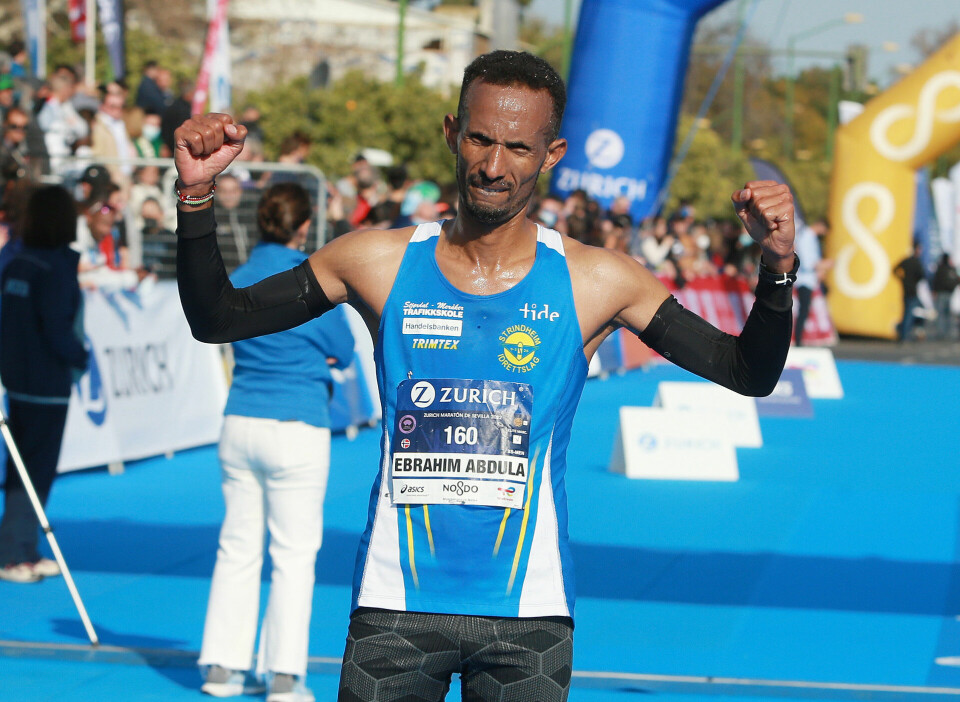 Sevilla Marathon - noen satte pers og andre sprakk og klarte ikke EM/VM-kravet Ebrahim_Abdulaziz_i_maal_AZ3T7281.jpg