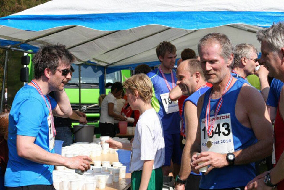 Strålende forhold i Siddisløpet Drikkestasjon_IMG_9764.jpg