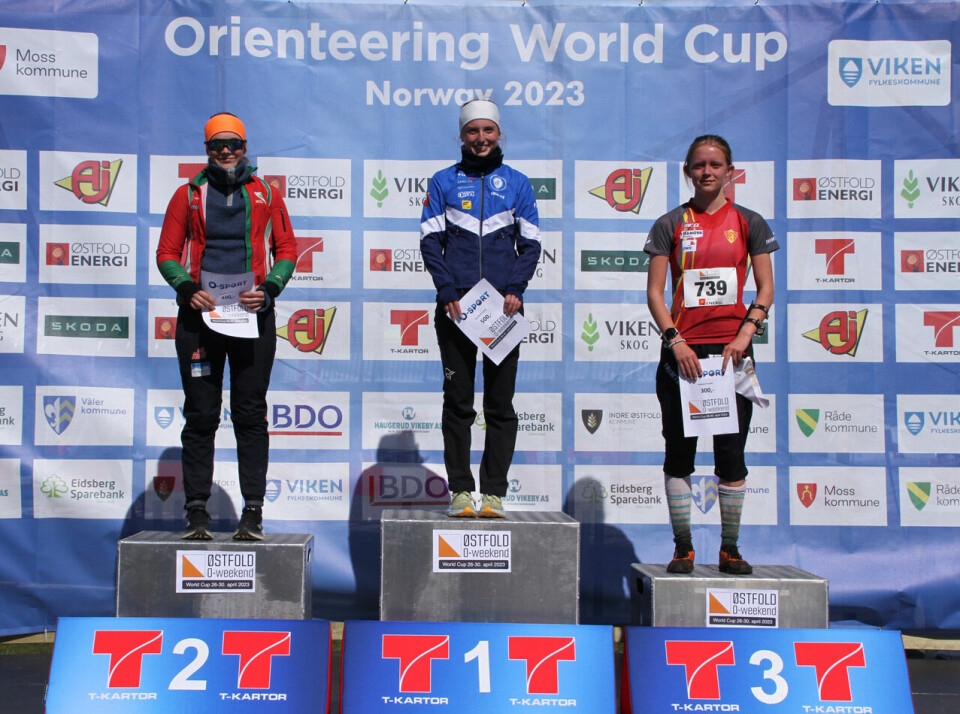 Reprise på toppen av pallen på Norgescup junior 04D1718.jpg