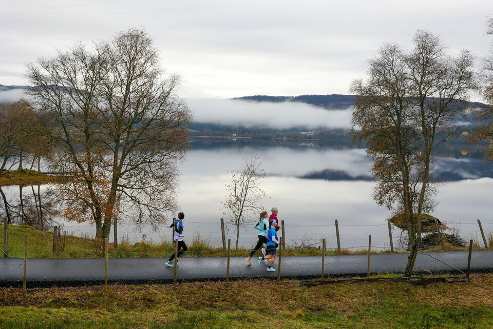 Bergen Maraton i forbedret trasé med både fersk asfalt og gammelt høstløv 1U9A3459.jpg