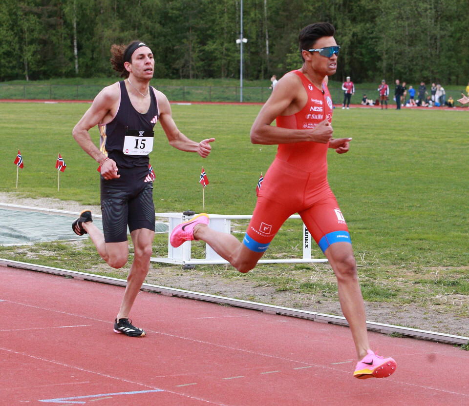 Håkon Moe Berg med en glimrende 1500 meter i Per Halle-stevnet MS-A-heat_1500m_opploep_nr2og3_Kristoffer_Sagli_og_Moa_Bolleroed_AZ3T6303.jpg