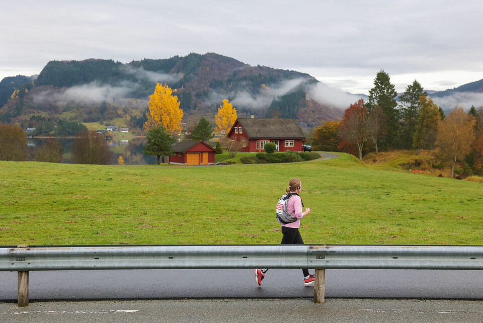 Bergen Maraton i forbedret trasé med både fersk asfalt og gammelt høstløv 1U9A3579.jpg