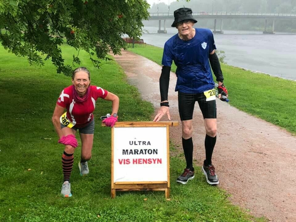 Per Ove Nordli løp sin 50. maraton på 50-årsdagen Liv_Jegteberg_Lystad_og_Kristian_Waalen.jpg