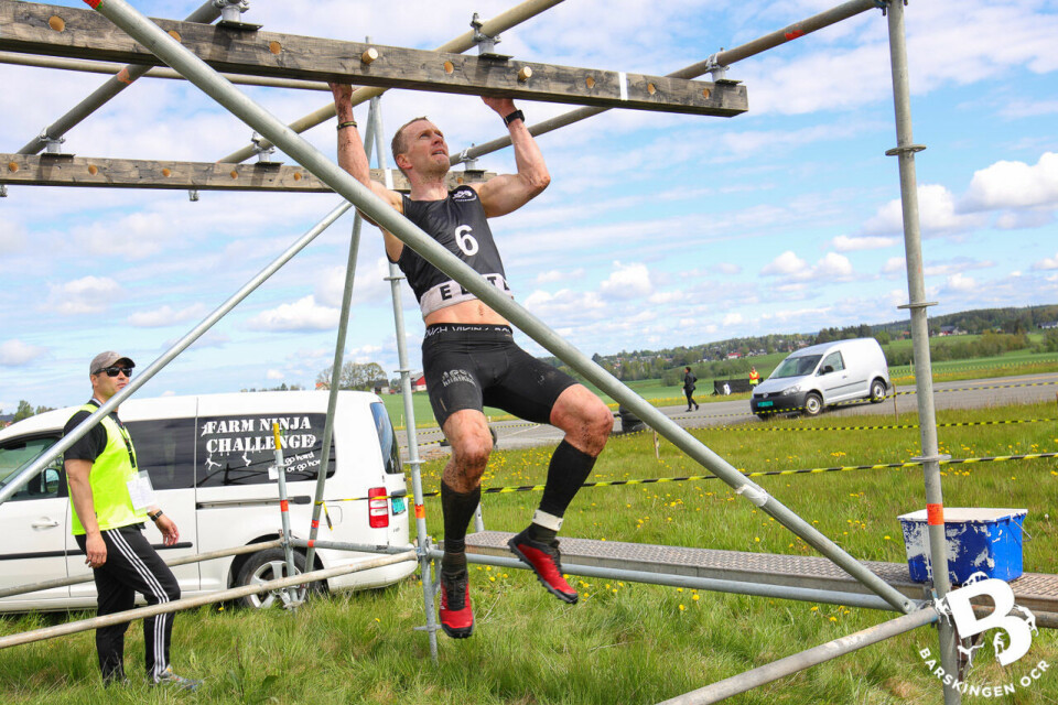 Jørgen Otto Tresselt var med på et historisk løp og vant en historisk gullmedalje i NM-hinderløp. Sammen med to andre stod de på toppen av pallen med hvert sitt gull. (Foto: Arkivbilde, Bjørn Johannessen). Jørgen Otto Tresselt var med på et historisk løp og vant e historisk gullmedalje i NM-hinderløp. Sammen med to andre stod de på toppen av pallen med hvert sitt gull. (Foto: Arkivbilde, Bjørn Johannessen).