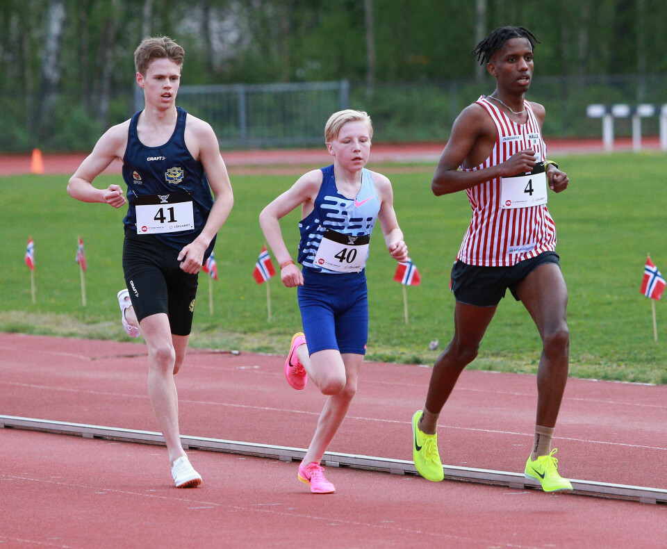 Håkon Moe Berg med en glimrende 1500 meter i Per Halle-stevnet MS-5000m_endelig_litt_drahjelp_for_Per_A_Halle_Haugen_AZ3T6647.jpg