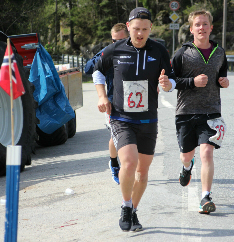Sjarmerende Steinsland langt ute i skogen IMG_6014Halv5km3stkLillesand.jpg