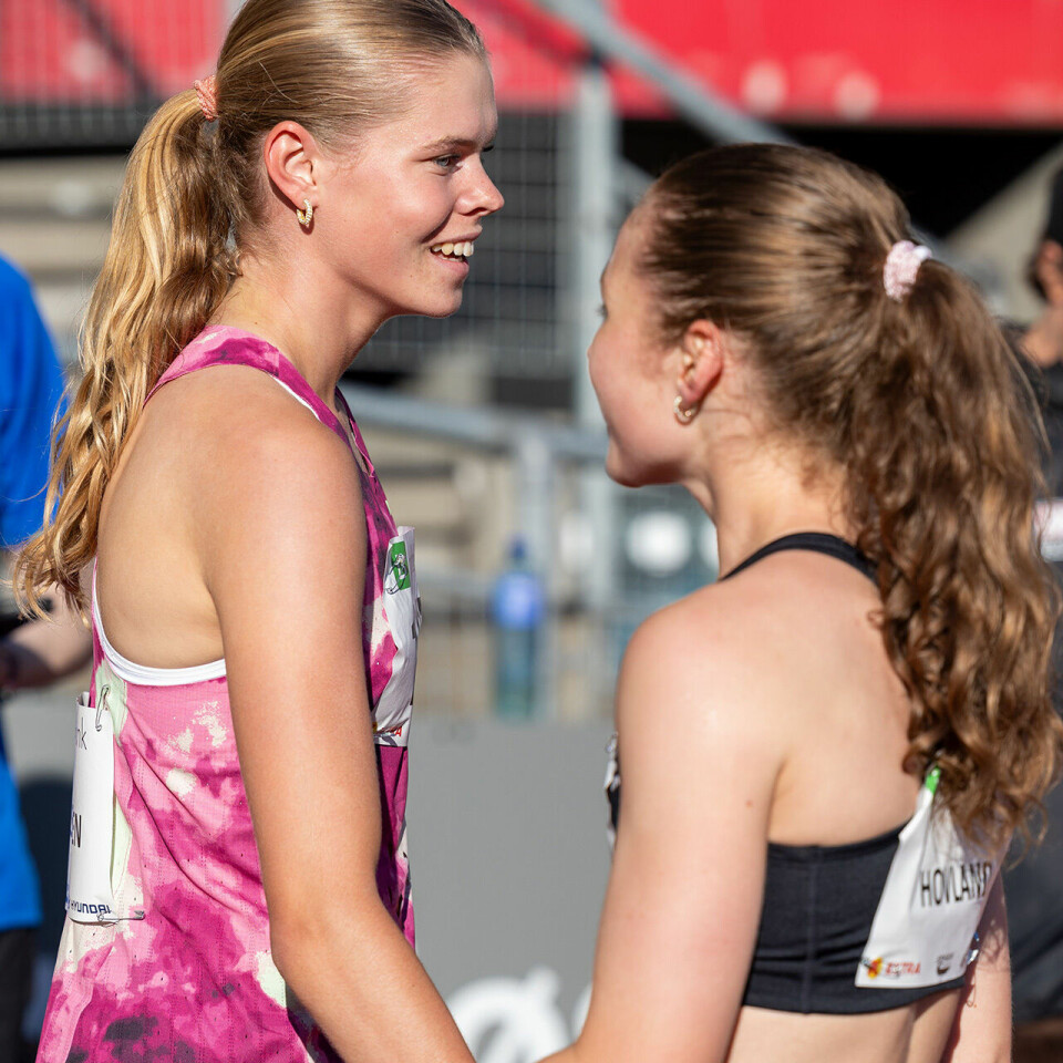 Malin Hoelsveen satte norsk juniorrekord på 800 m under Boysen Memorial Malin-Hoelsveen-og-Marte-Hovland-8U3A1328.jpg