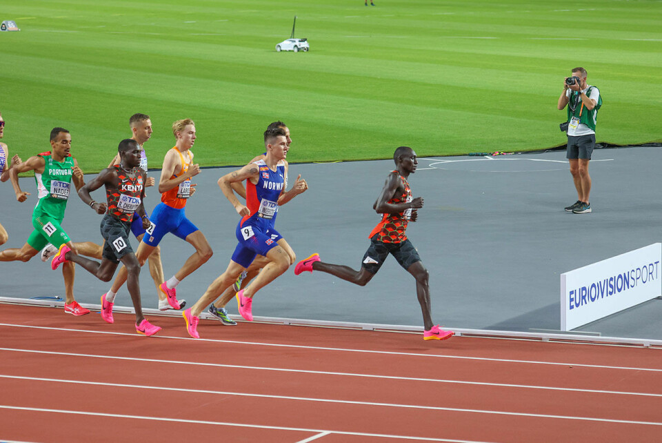 Sølv og bronse til Sandnes da en brite stakk av med VM-gullet på 1500 m 1U9A2052_Kipsang-i-front.jpg