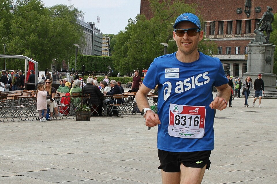 Didrik Hermansen, en av verdens beste ultraløpere, er også coach for mange norske løpere. Bildet er fra Ecotrail 80 km i 2017 der han vant og satte løyperekord. (Foto: Olav Engen) Didrik Hermansen, en av verdens beste ultraløpere, er også coach for mange norske løpere. Bildet er fra Ecotrail 80 km i 2017 der han vant og satte løyperekord. (Foto: Olav Engen)