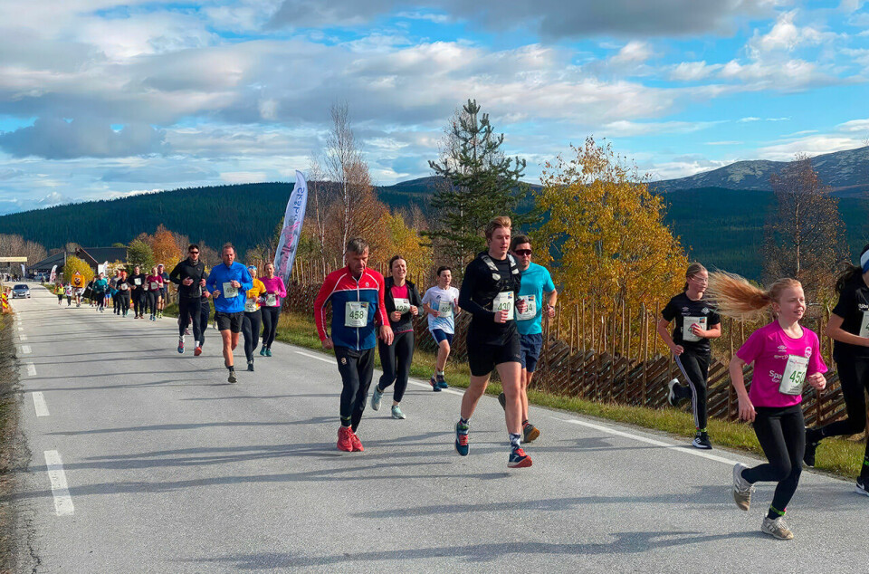 Skåbu Fjellmaraton arrangert i nydelig høstvær skaabu-fjellmaraton-06.jpg