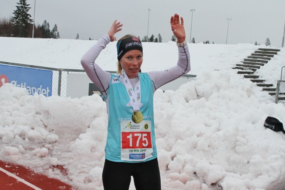 53 % vekst på to år i tradisjonsrike Jessheim Vintermaraton IMG_4459_Åse_Klinkneberg_vinner_10km (1280x853).jpg