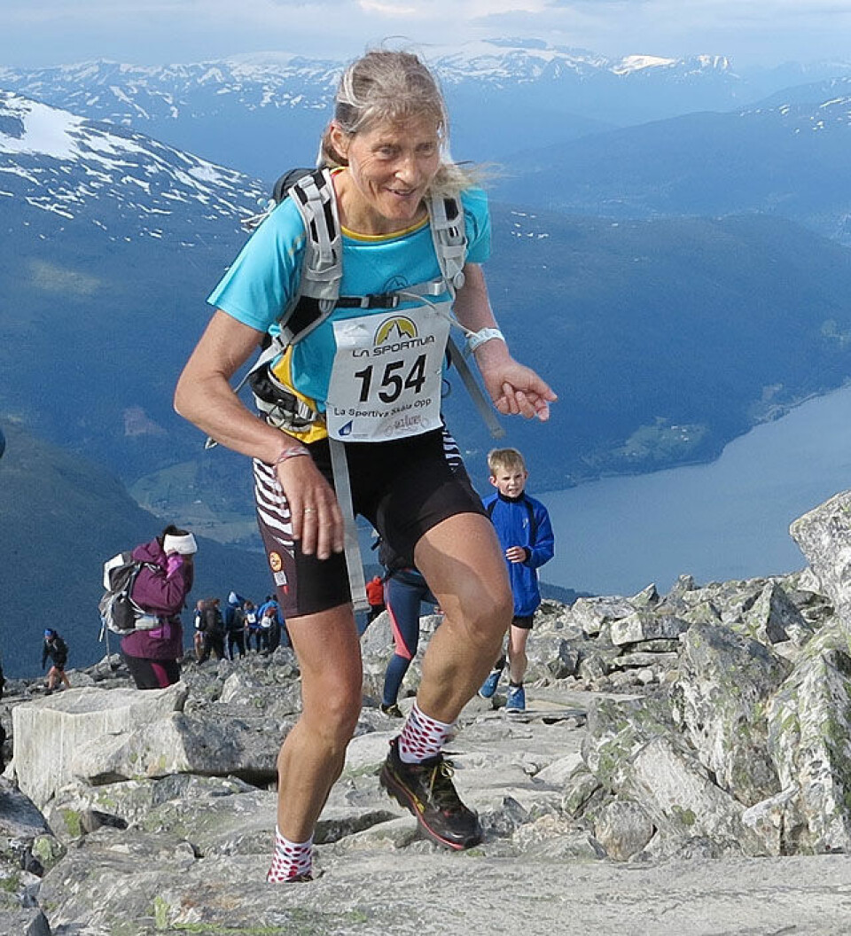 Tre norske pallplasser i Skåla Opp, men utlendingene gikk til topps Anita_H_Evertsen_mot_toppen_Foto_Chr_Prestegaard.jpg
