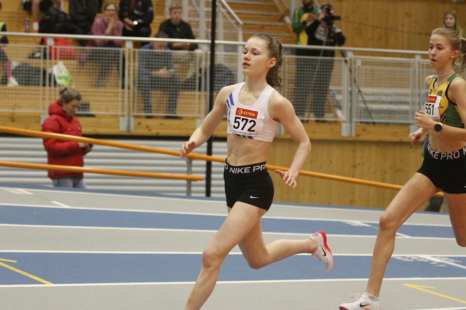 Marte Hovland vinner 1500 meter i klasse J-17. (Alle foto: Vestpress) Marte Hovland vinner 1500 meter i klasse J-17. (Alle foto: Vestpress)