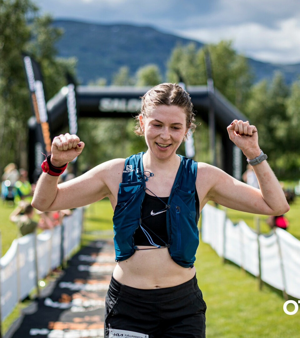 Fire under NM-kravet på 10000 m under Kvallikstevnet på Bislett Synne-Opheim.jpg