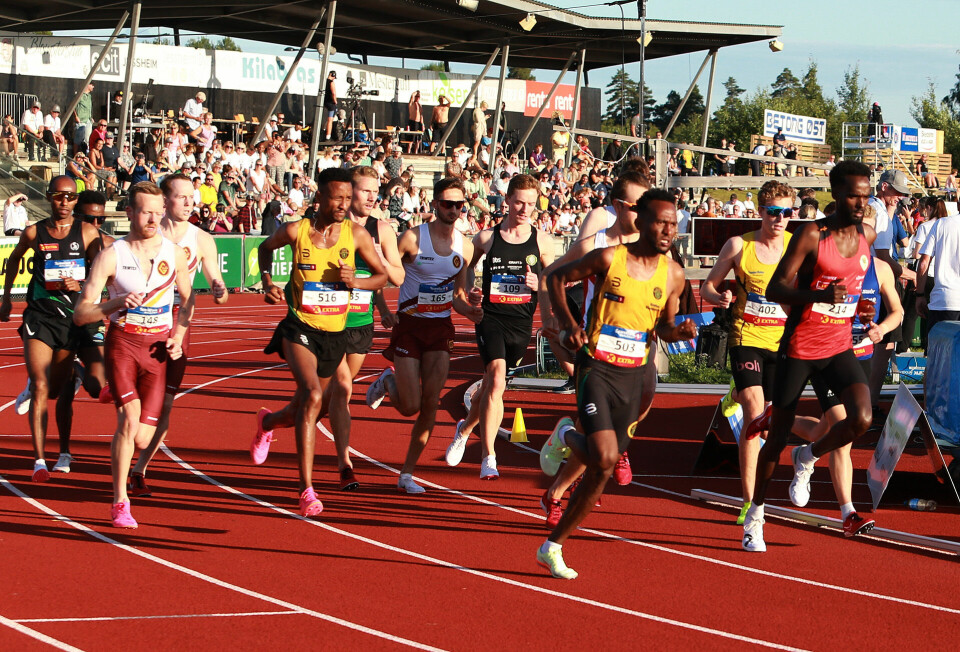 Zerei Kbrom Mezngi hadde stålkontroll på gullet på 10000 meter 10000m_menn_A-heat_starten_AZ3T2608.jpg