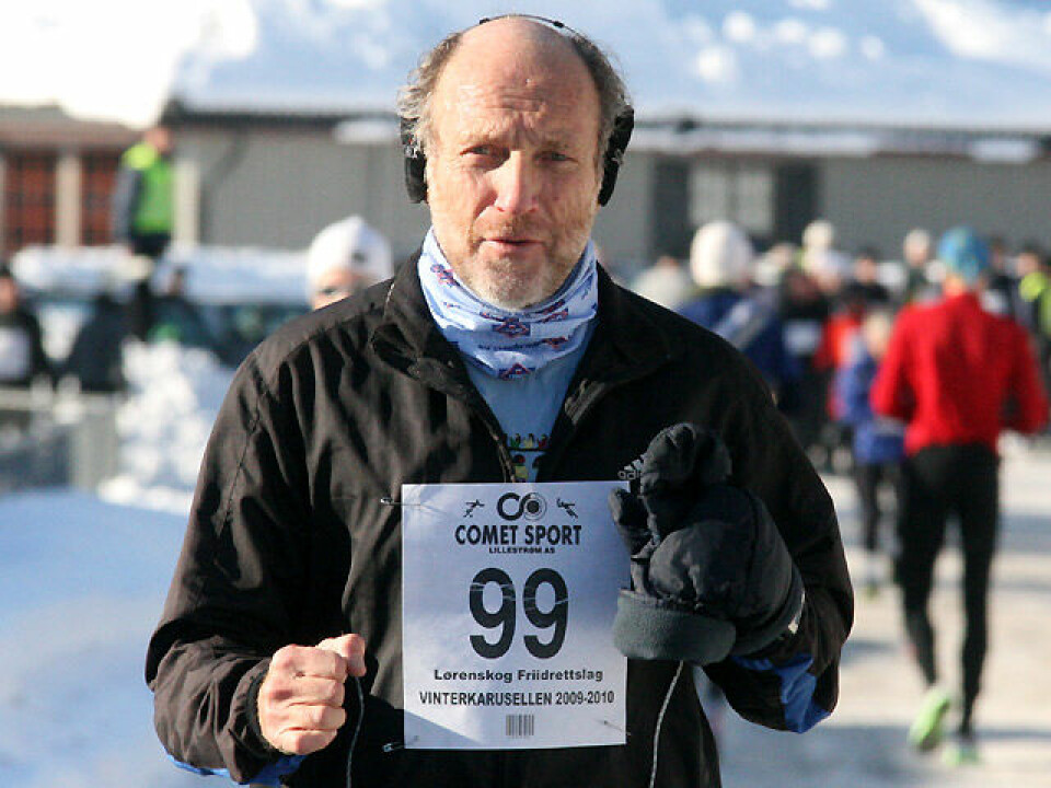 Vinterkarusellen på Kløfta Rolf_Meek_varmer_opp