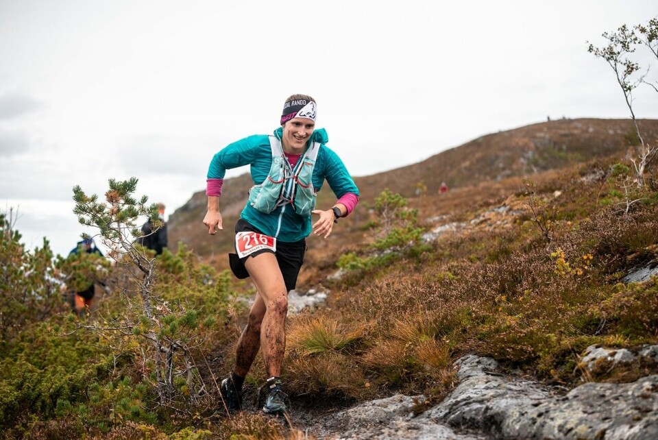 Raskeste kvinne Kirsten Hindhammer i stor fart ned mot mål. Foto Sian Drogseth. Raskeste kvinne Kirsten Hindhammer i stor fart ned mot mål. Foto Sian Drogseth.