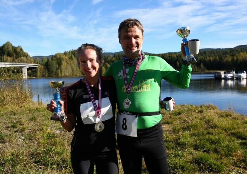 Therese Falk og Ragnar Nygård vant 2 x 50 km ultraløp Olav-Engen-Ultra50km-Vinnere (640x452).jpg