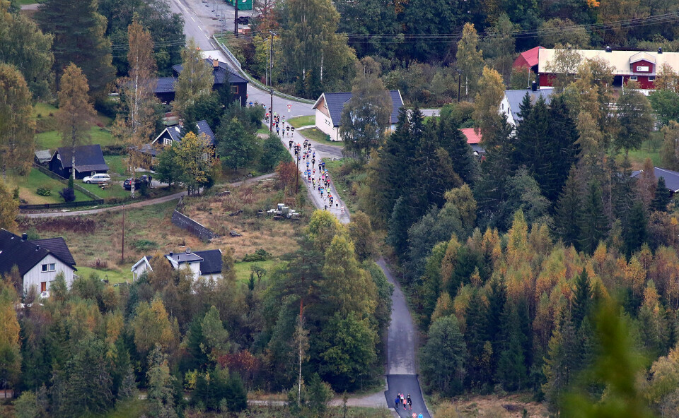 Buraas og Buraas vant Rognstadkollen Opp i Hurdal Rognstadkollen-Opp2016-Startfeltet-fra-toppen.jpg