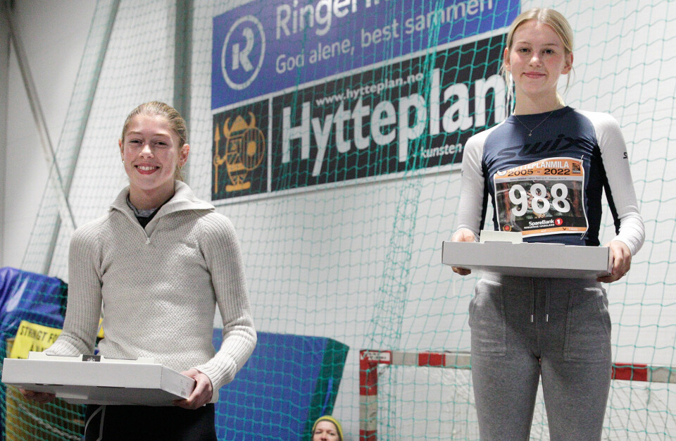 Mange talenter i Hytteplanmila - 15 år gamle Magnus Øyen løp på 30.56 Jenter_16-17aar_F6C0202.jpg