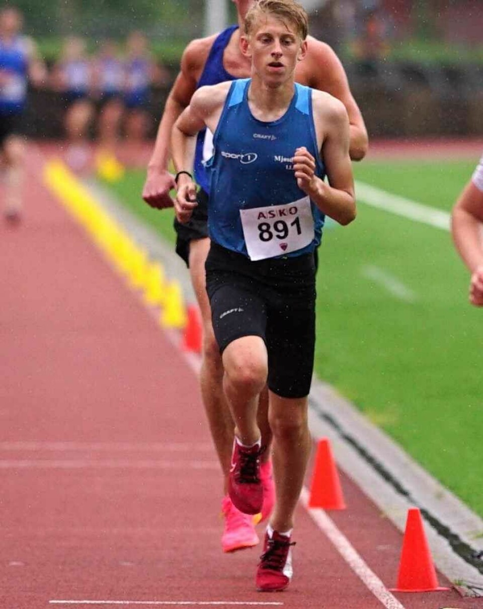 Ivar Andreas Sandø med ny norsk aldersrekord på 3000 meter Jonas Skjerven.jpg