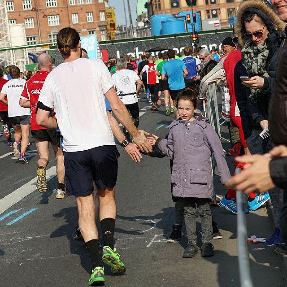 Mange gode norske tider i VM i halvmaraton i København High_five_A20G3797.jpg