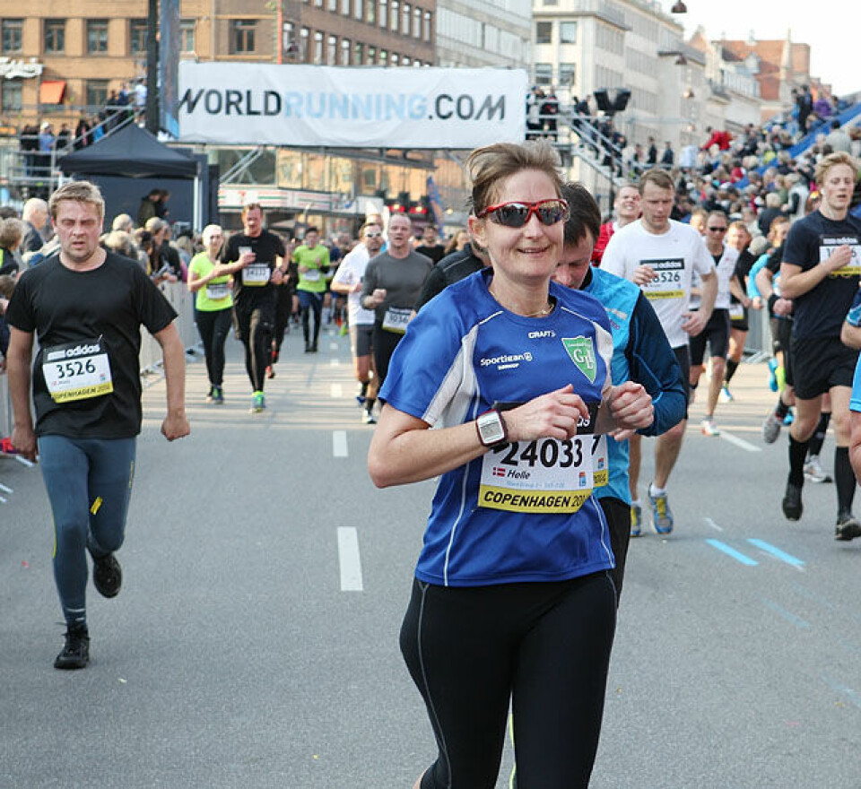 Mange gode norske tider i VM i halvmaraton i København Trapp_storskjerm_tribune_A20G3838.jpg