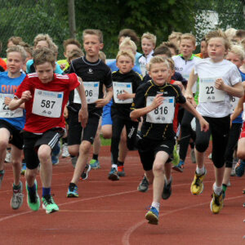 Full fart i BarneBirken Forsidebildet - start gutter 10-11 å¨r