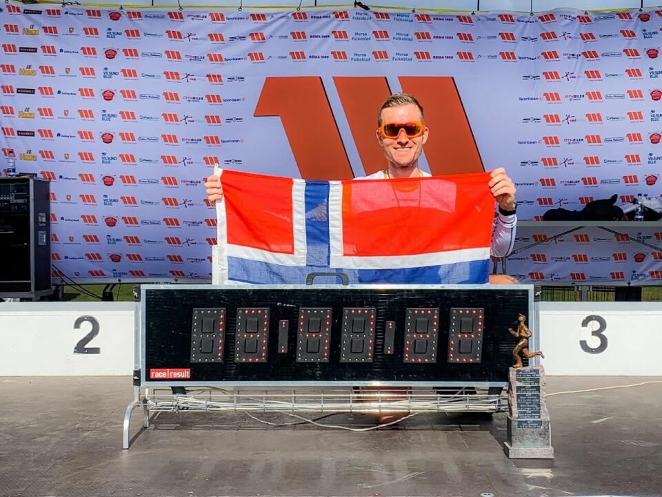 Stian Andersen var eneste norske i årets Mors 100 miles. Tittelforsvareren vant igjen, suverent. (Privat foto) Stian Andersen var eneste norske i årets Mors 100 miles. Tittelforsvareren vant igjen, suverent. (Privat foto)