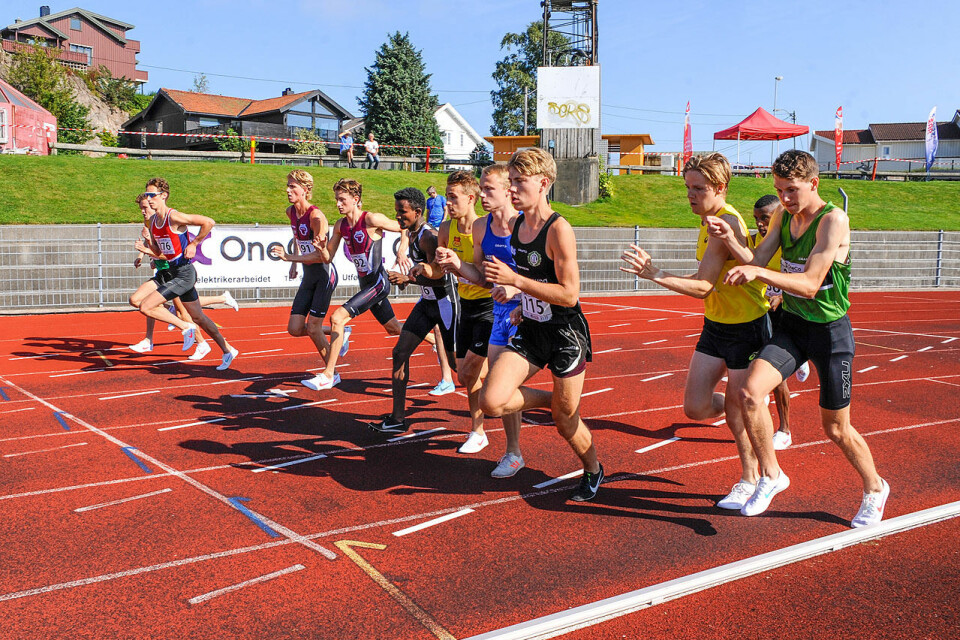 Didrik Hexeberg Warlo ble juniornorgesmester på 1500 meter foran Vedvik-brødrene _DSC2271.jpg