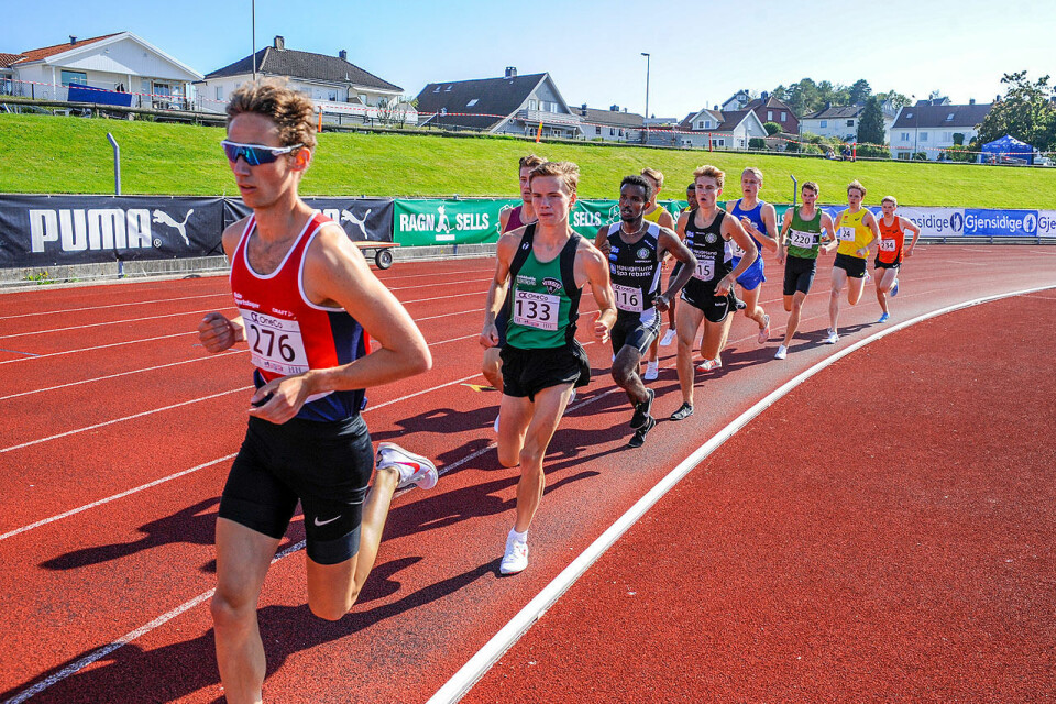 Didrik Hexeberg Warlo ble juniornorgesmester på 1500 meter foran Vedvik-brødrene _DSC2300.jpg