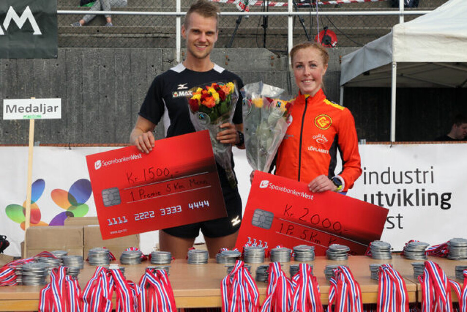 Svein Roar Kvamme og Eli Anne Dvergsdal vant 5 km i Knarvik 1P1A3412