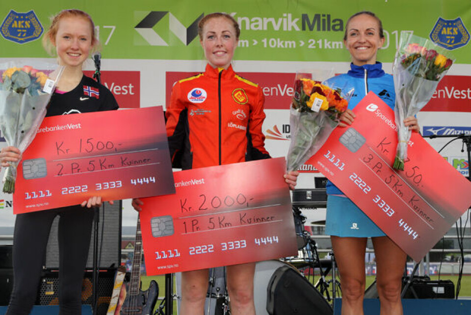 Svein Roar Kvamme og Eli Anne Dvergsdal vant 5 km i Knarvik 1P1A3401.jpg