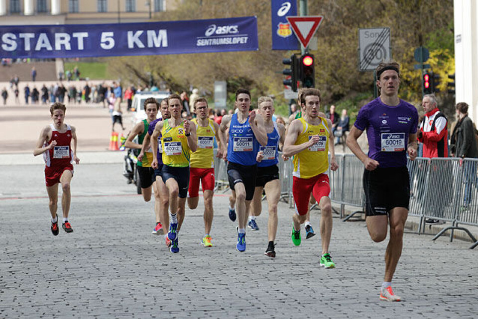 Malin Edland og Håkon Mushom vant Sentrumssprinten sentrumssprinten_herrer_underveis_F6C8941.jpg